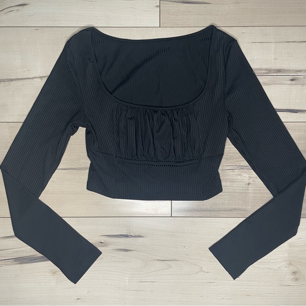 Black Long Sleeve Ruched Bust Crop Top size XS